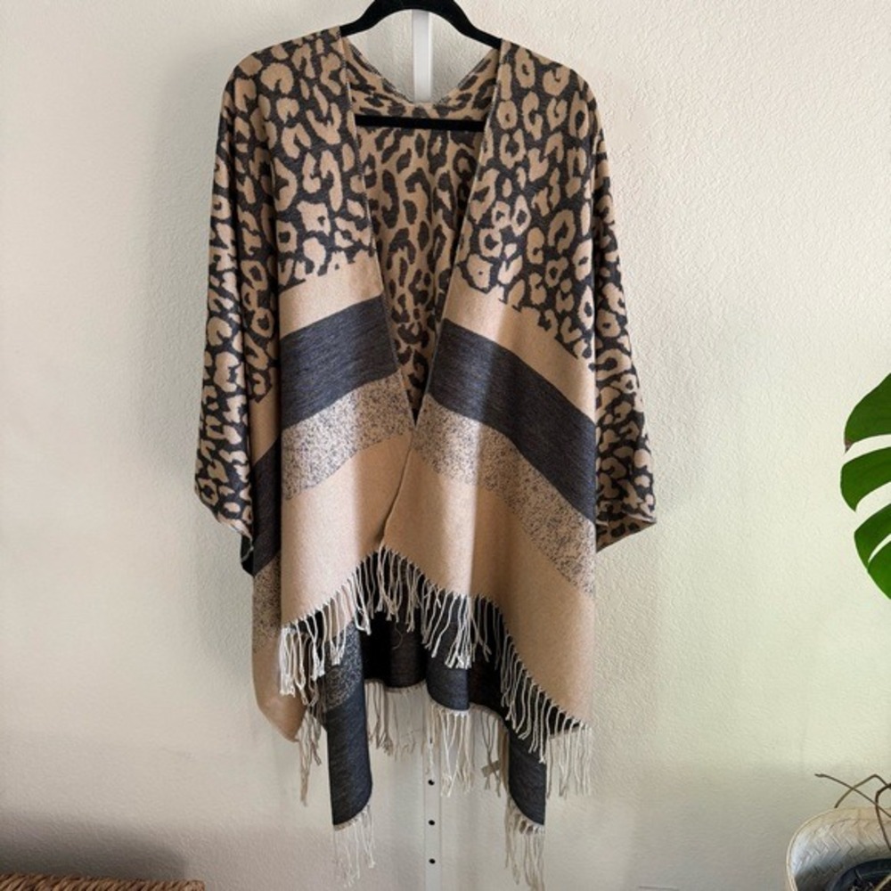 Leopard Print Fringe Shawl Cape Wrap Kimono Poncho Tan Black Acrylic Cashmere